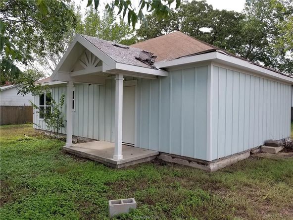 2312 Cavitt Ave, Bryan, TX 77801